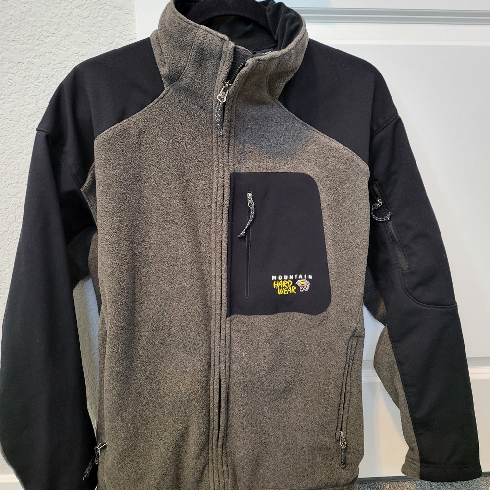 Mountain Hardware Windstopper